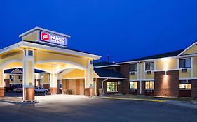 Fargo Inn And Suites